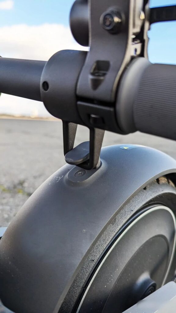 xiaomi electric scooter 4 ultra folding clip detail vertical