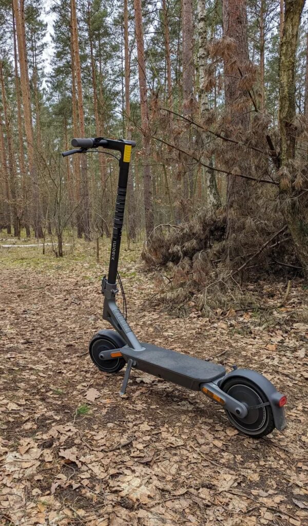 xiaomi electric scooter 4 ultra on trail